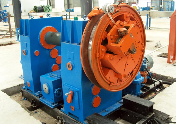 T100連鎖裝鎧機(jī)